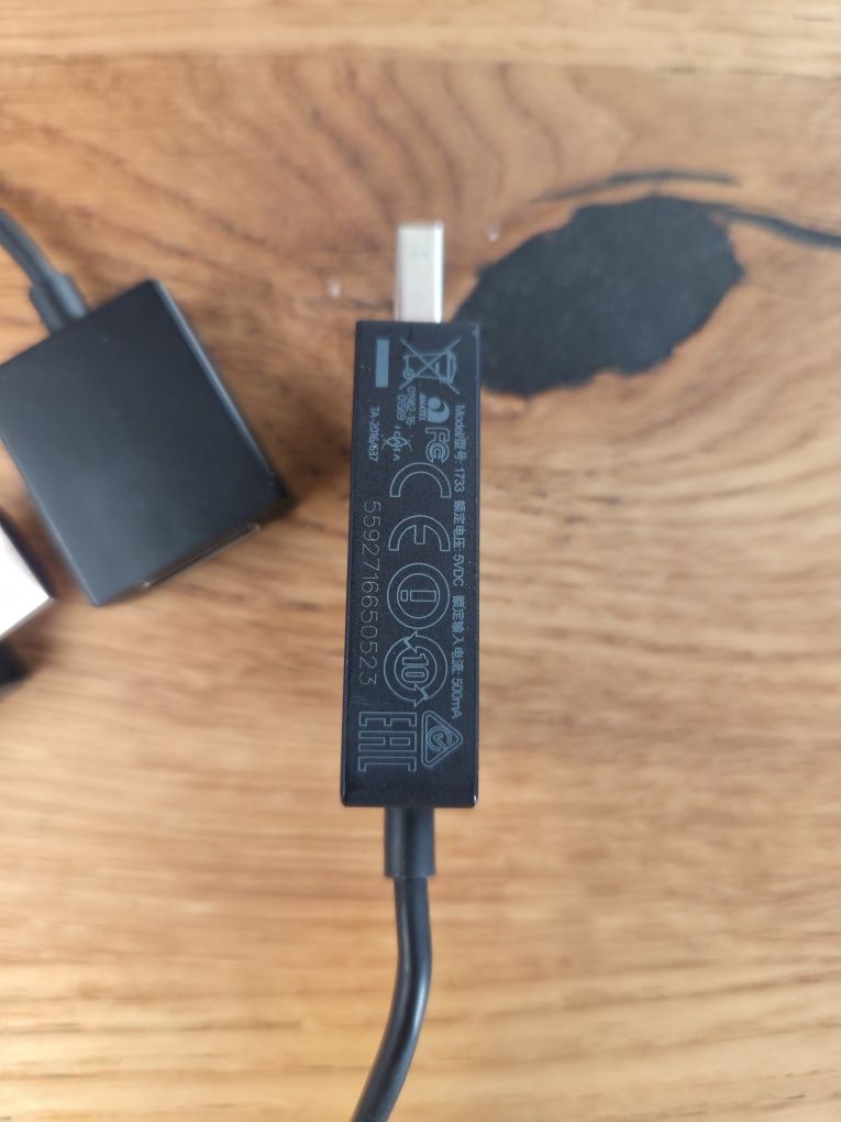 Microsoft Wireless Display Adapter WiFi bezprzewodowy ekran obraz