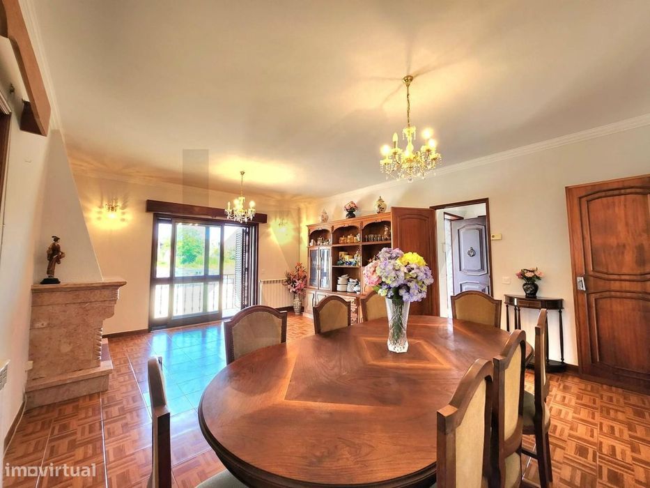 Moradia T3 Isolada com Terreno em Cacia-Aveiro.