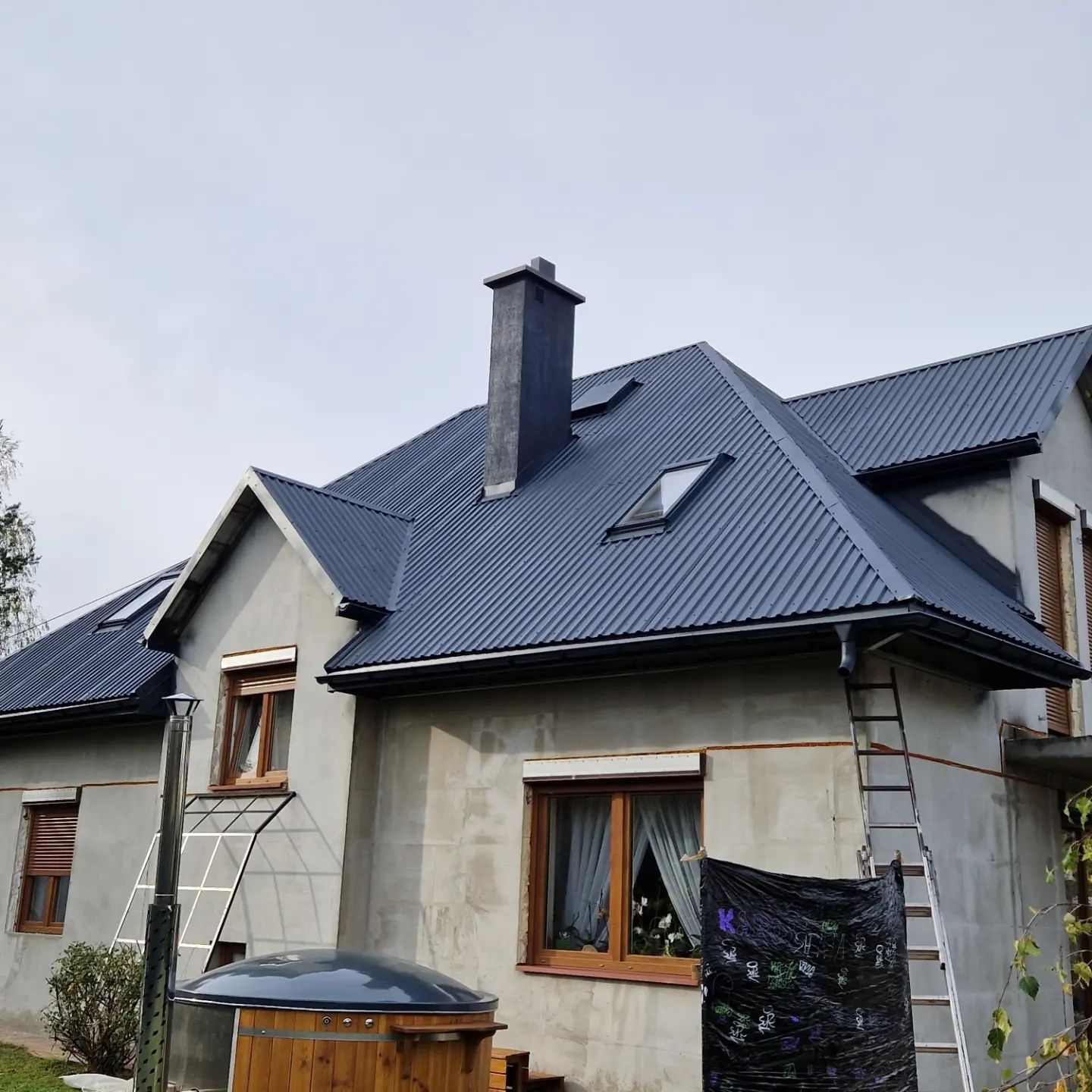 Malowanie Dachów, mycie paneli fotowoltaicznych
