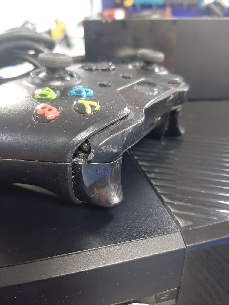 Ігрова приставка Xbox One 500 GB