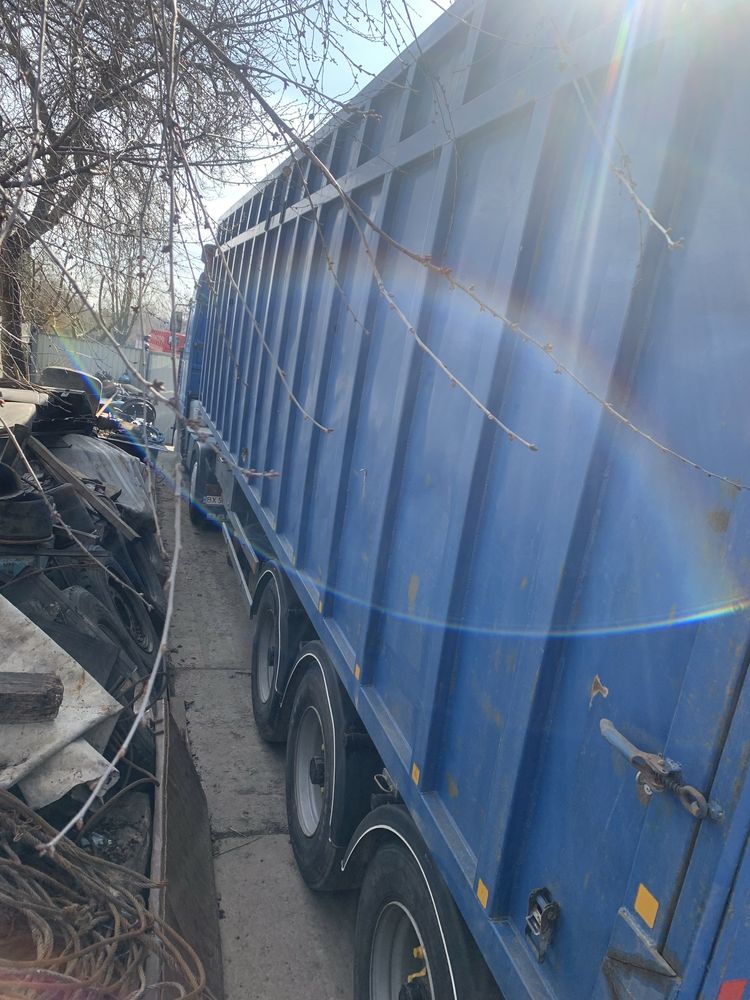 Напівпричіп самоскид