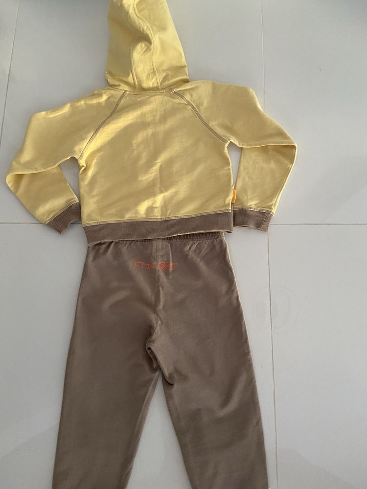 Reebok dres dziecięcy  rozmiar 104 cm