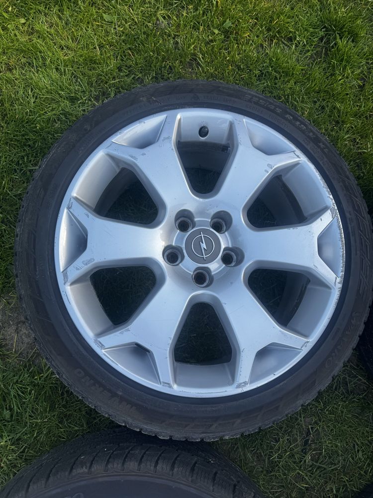 Felgi Snowflake 18” 5x110 + opony zimowe paxaro