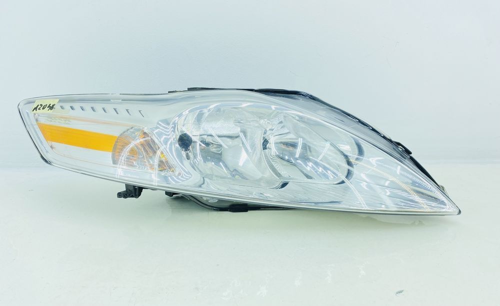 Ford Mondeo MK4 Lift Reflektor bez pozycji lampa prawa przednia przód