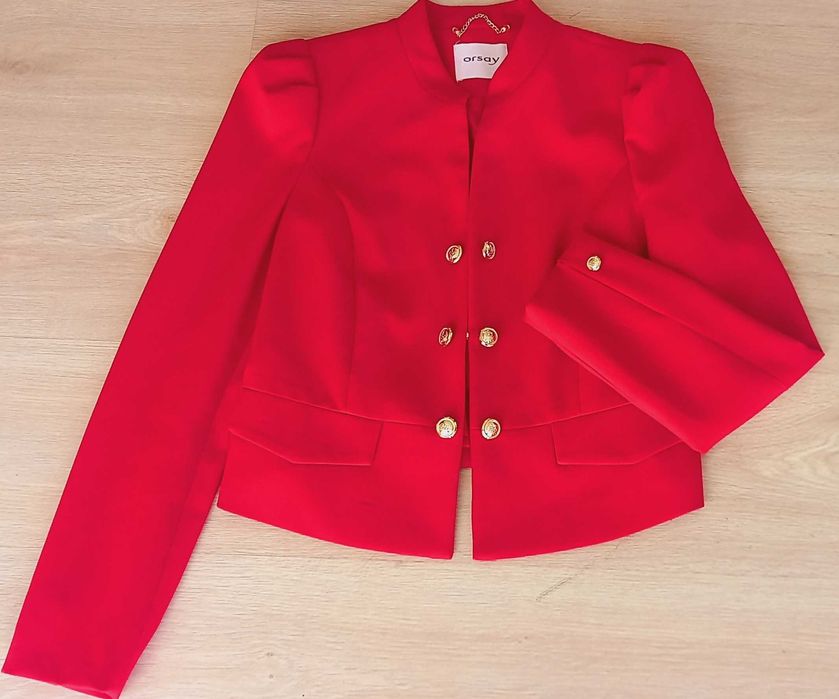 Czerwony pudełkowy żakiet, świąteczny,złote guziki ORSAY - 38/M j.nowy