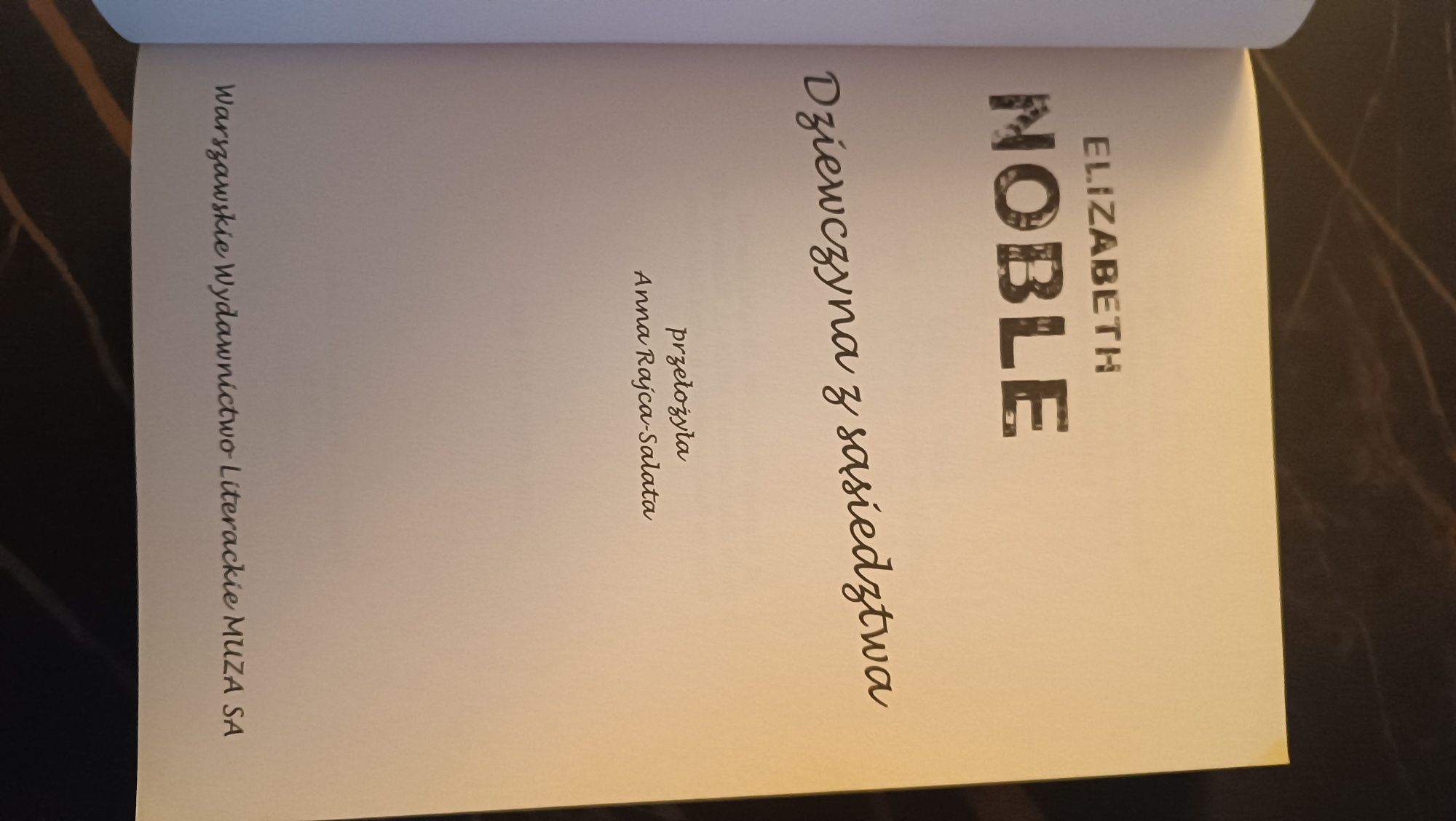 Dziewczyna z sąsiedztwa. Elizabeth Noble