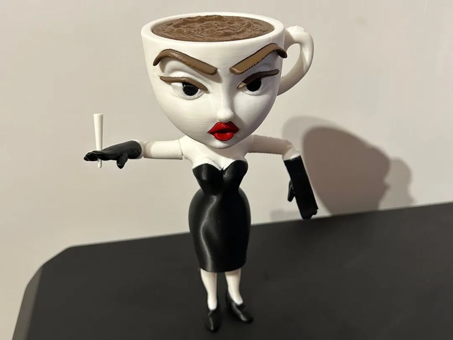 Espressona Signora Figura Articulada Inspirada em Italian Brainrot