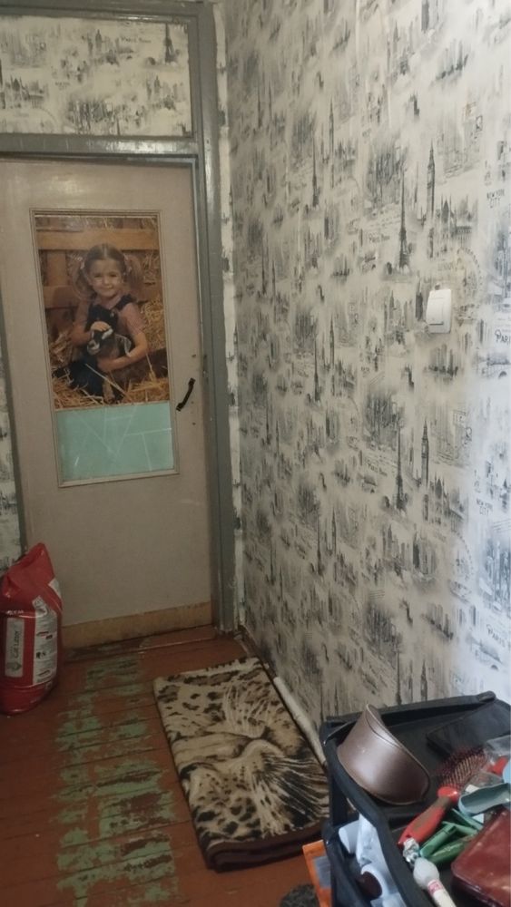 Продаж 3 кімнатної квартири смт Озерне
