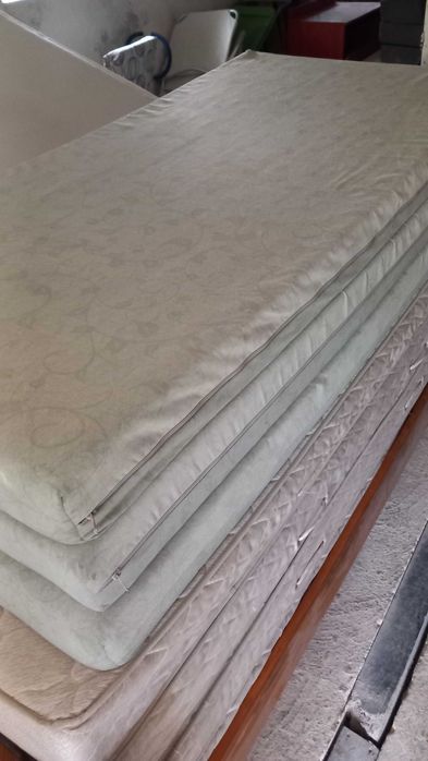 Materace sprężynowe 90x200cm-stan dobry kilka sztuk