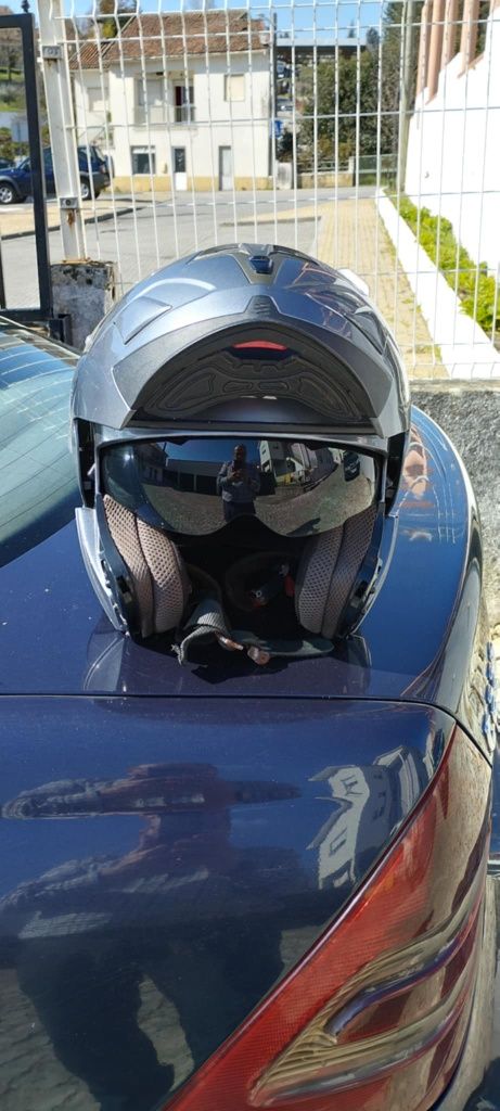 Capacete modular