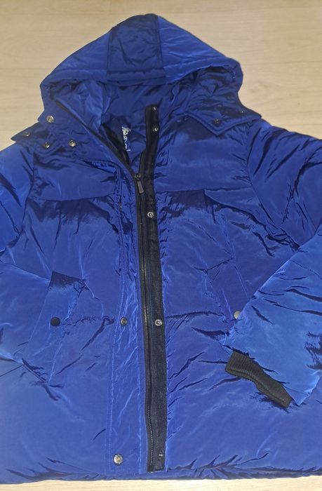 Зимова куртка 42 розмір