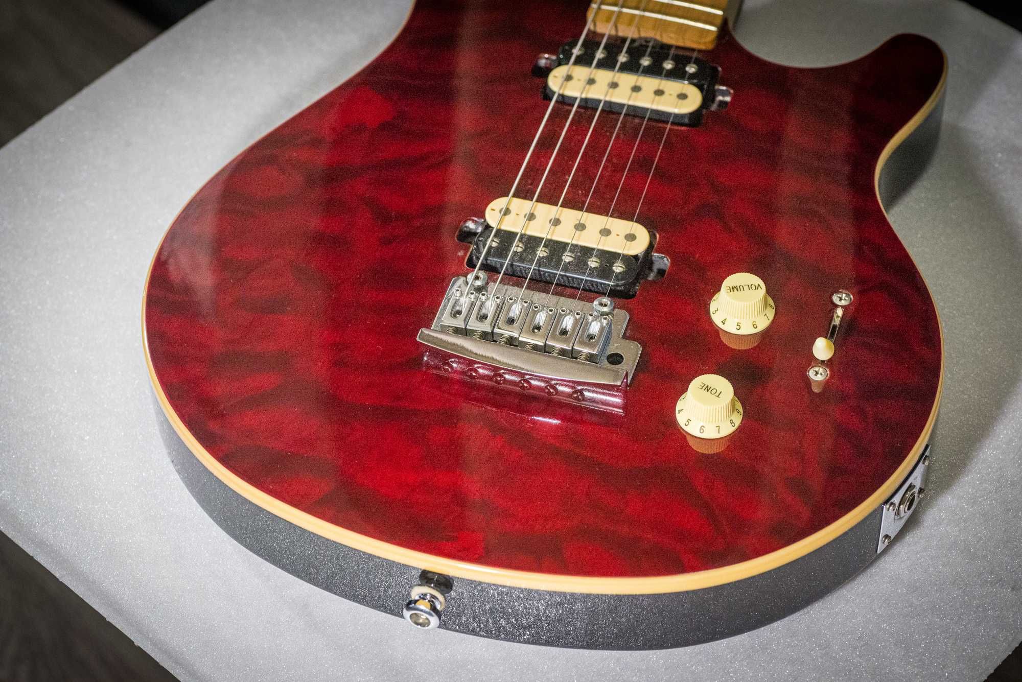 Sterling by Music Man SUB Axis у дуже хорошому стані!