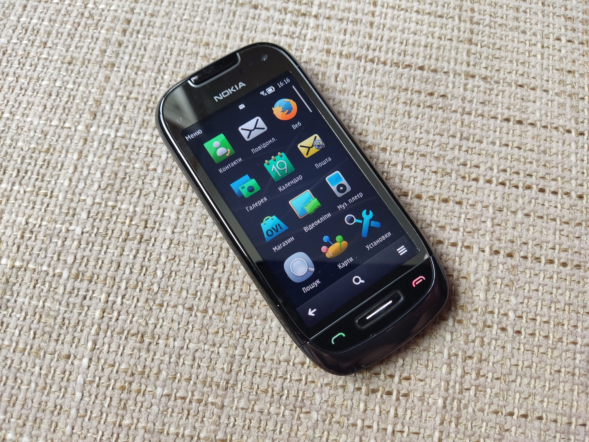 Мобільний телефон Nokia C7-00 Original