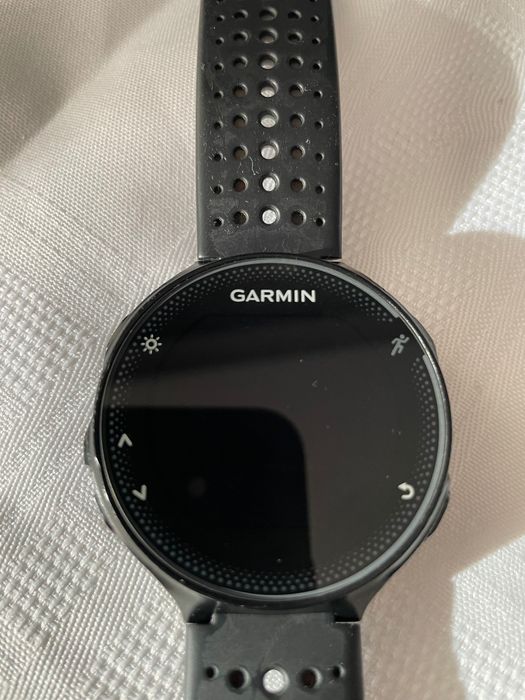 Garmin Forerunner 235