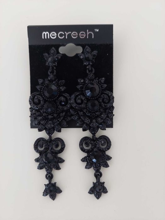 Длинные серьги с чёрными камнями. Бижутерия. Пусеты. Гвоздики