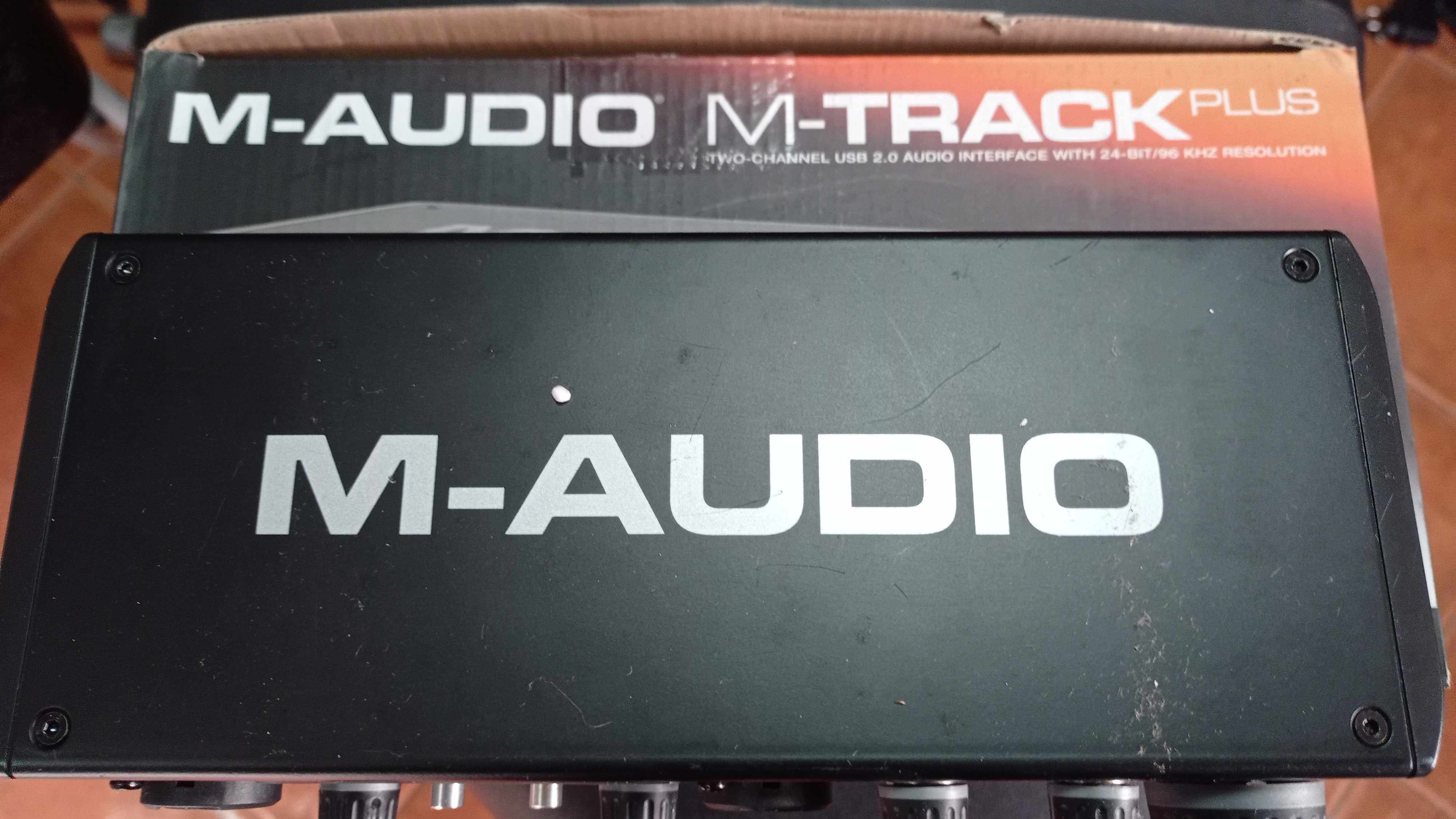 Placa de Gravação O M-Audio  M-Track II Plus