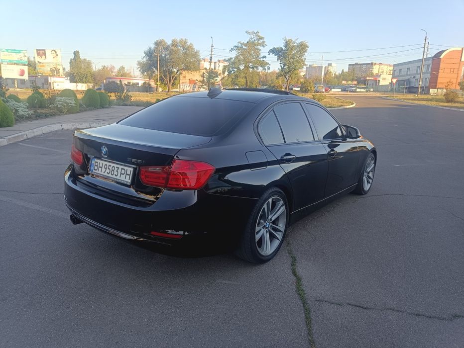 BMW f30 328i хорошая комплектация!!
