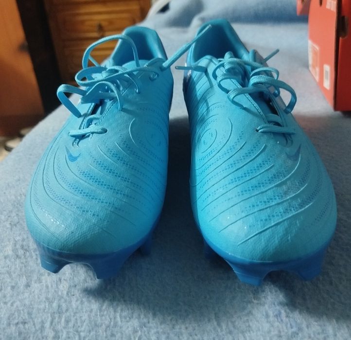 Chuteiras Nike Phantom GX II Academy FG ( APENAS EM ÉVORA )/MG