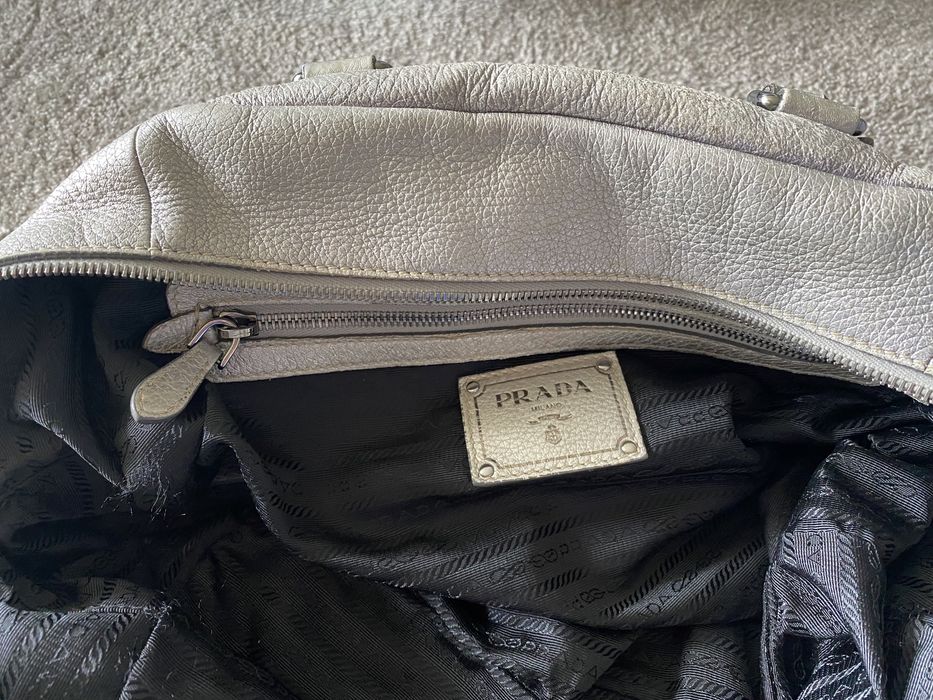 Mala Prada Prateada em otimo estado