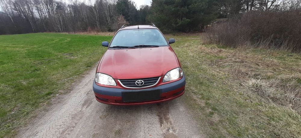 Toyota Avensis T22 Klapa tył kombi Lampa tył karoseryjna Lewa prawa