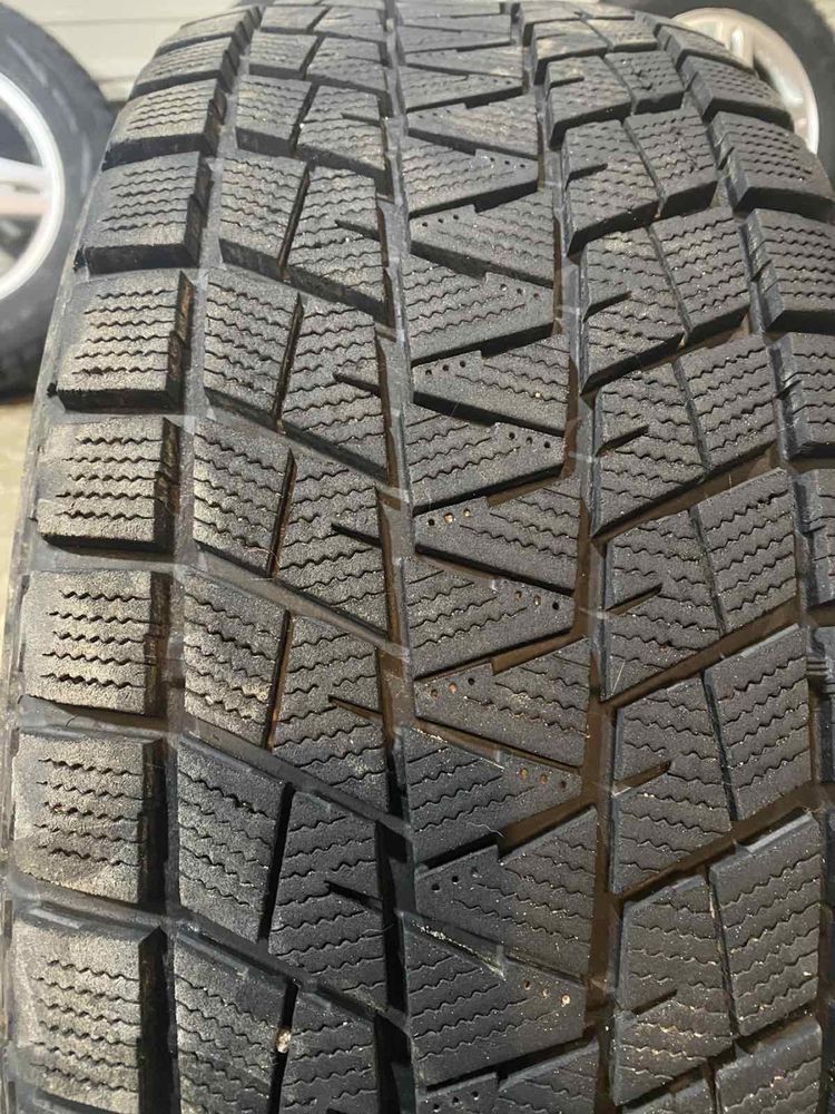 Шини Bridgestone blizzak DM-V1 265/60/18