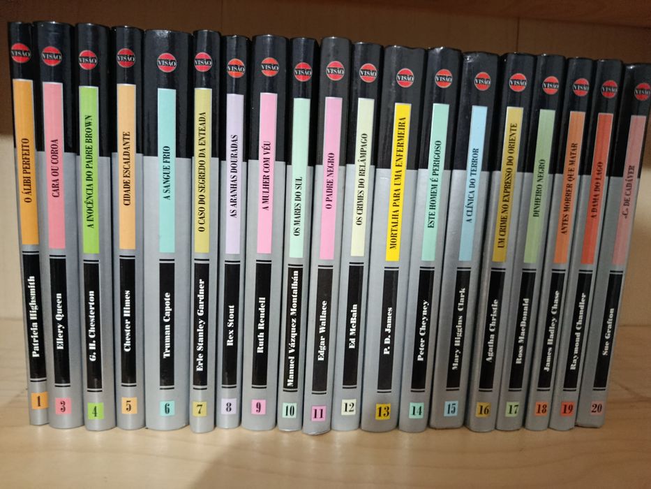 2 Coleções Visão com 50 livros no total