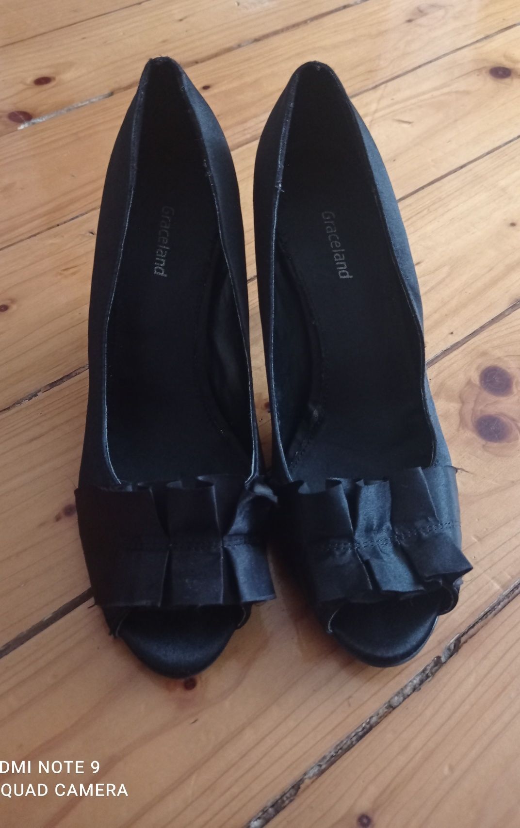 Buty szpilki czarne Graceland