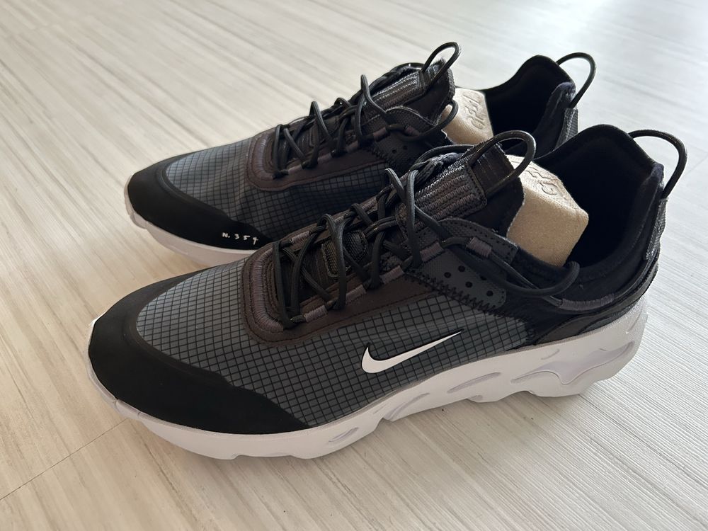 Кроссовки Nike React Live