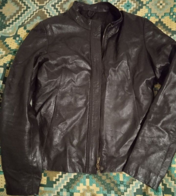 2  Куртки  кожаные 150 грн