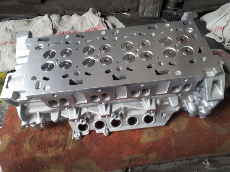 Głowica Nowa renault 2.0 dci trafic vivaro OPEL cdti fiat talento