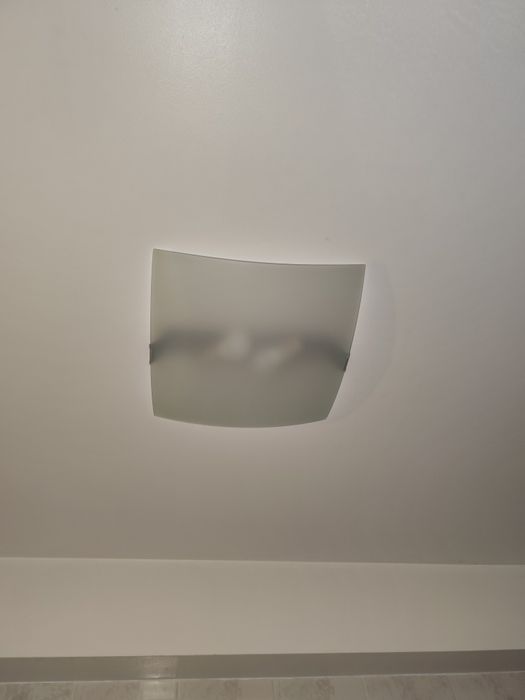 Candeeiro de casa de banho ou quarto.