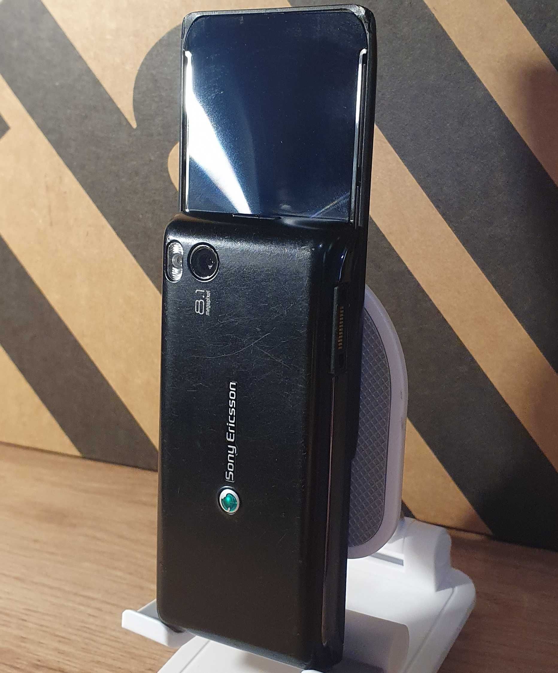 Telefon klasyczny slider Sony Ericsson Aino U10i + akcesoria