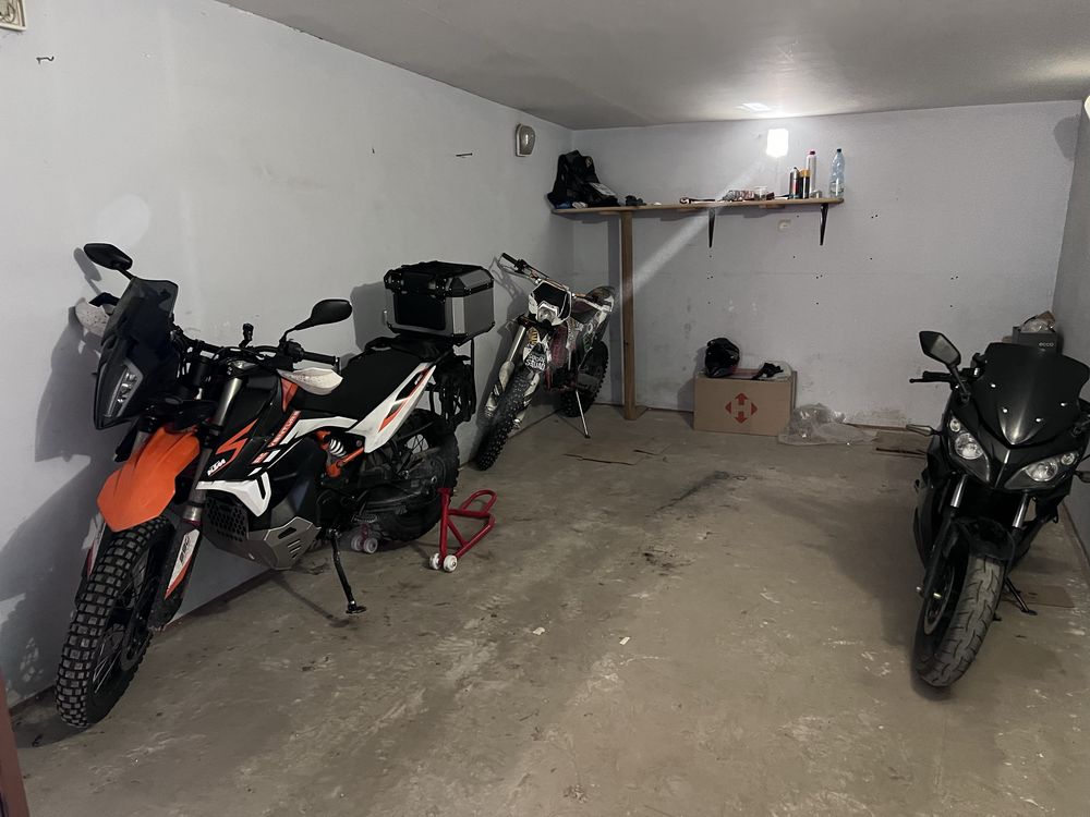 Оренда гаража для мотоцикла, оренда місця для мотоцикла в гаражі