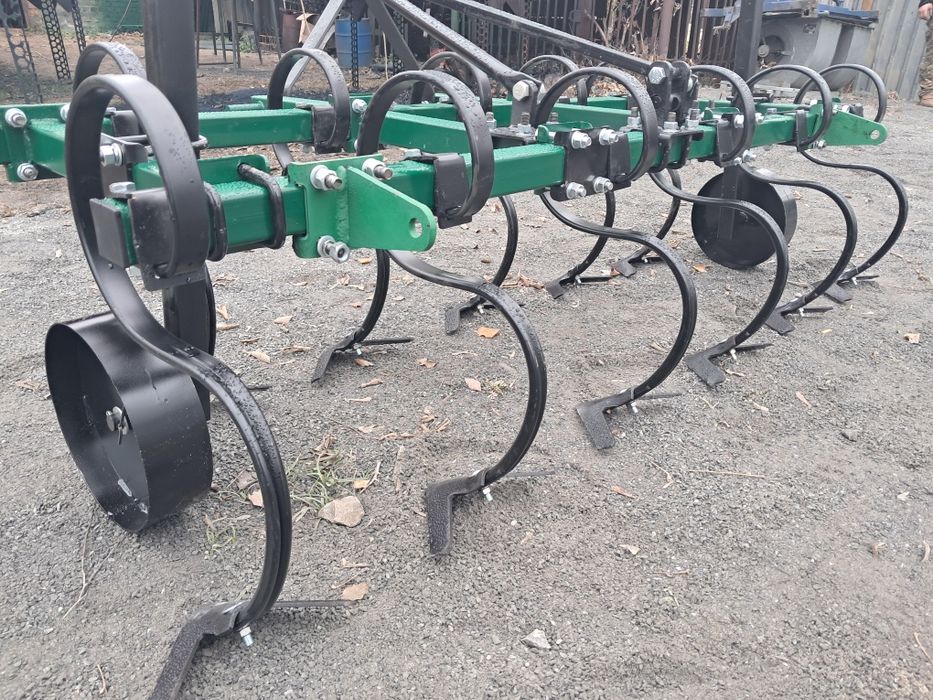 Культиватор з котком 1,8м типу європак пружинний передпосівний до трак