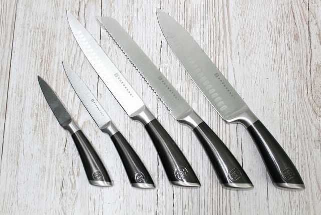 Для найвибагливіших господинь набір кухонних ножів комплект ножей топ