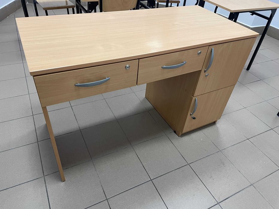 Sprzedam Biurko 130x60x80
