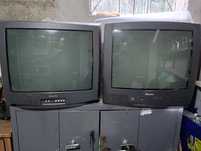 2 televisores antigos Phillips