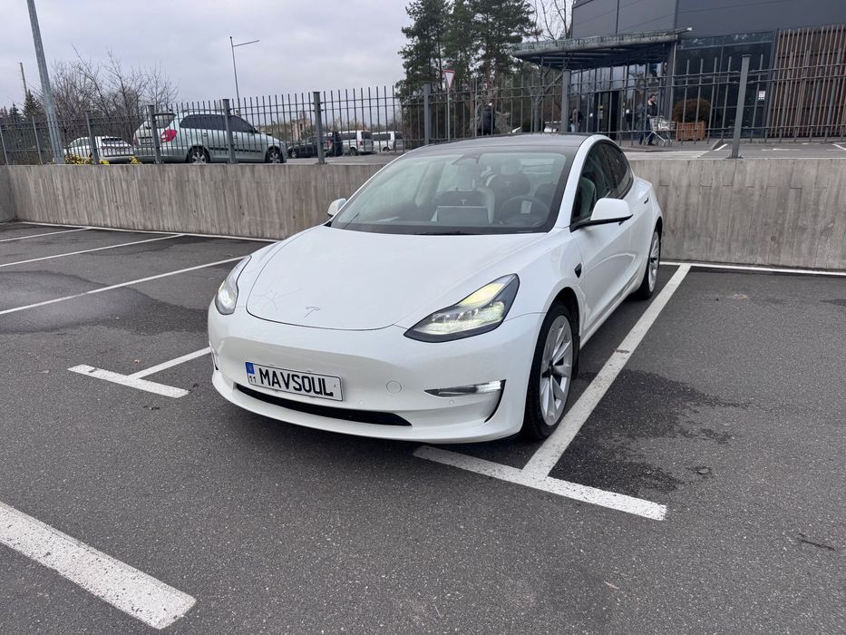 Tesla Model 3 Dual Motor Long range