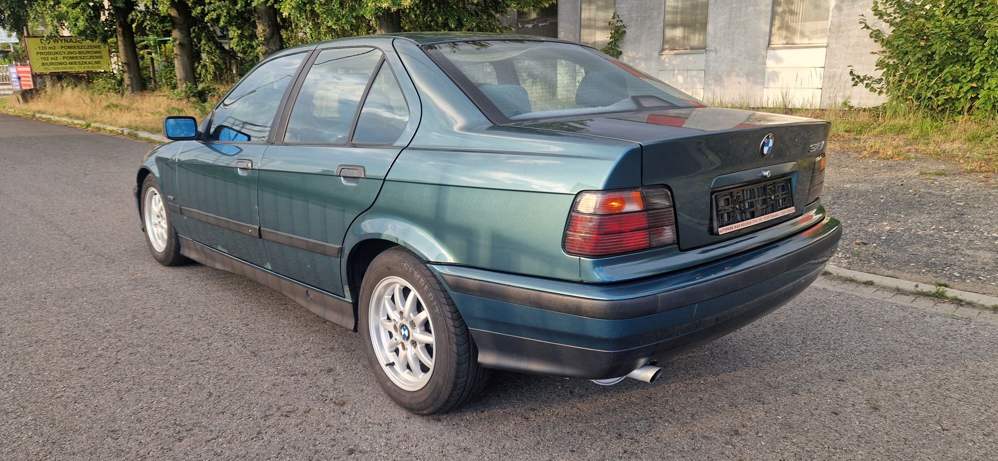 Sedan e36 mpakiet klima szpera InPro H&R jeden właściciel Niemcy