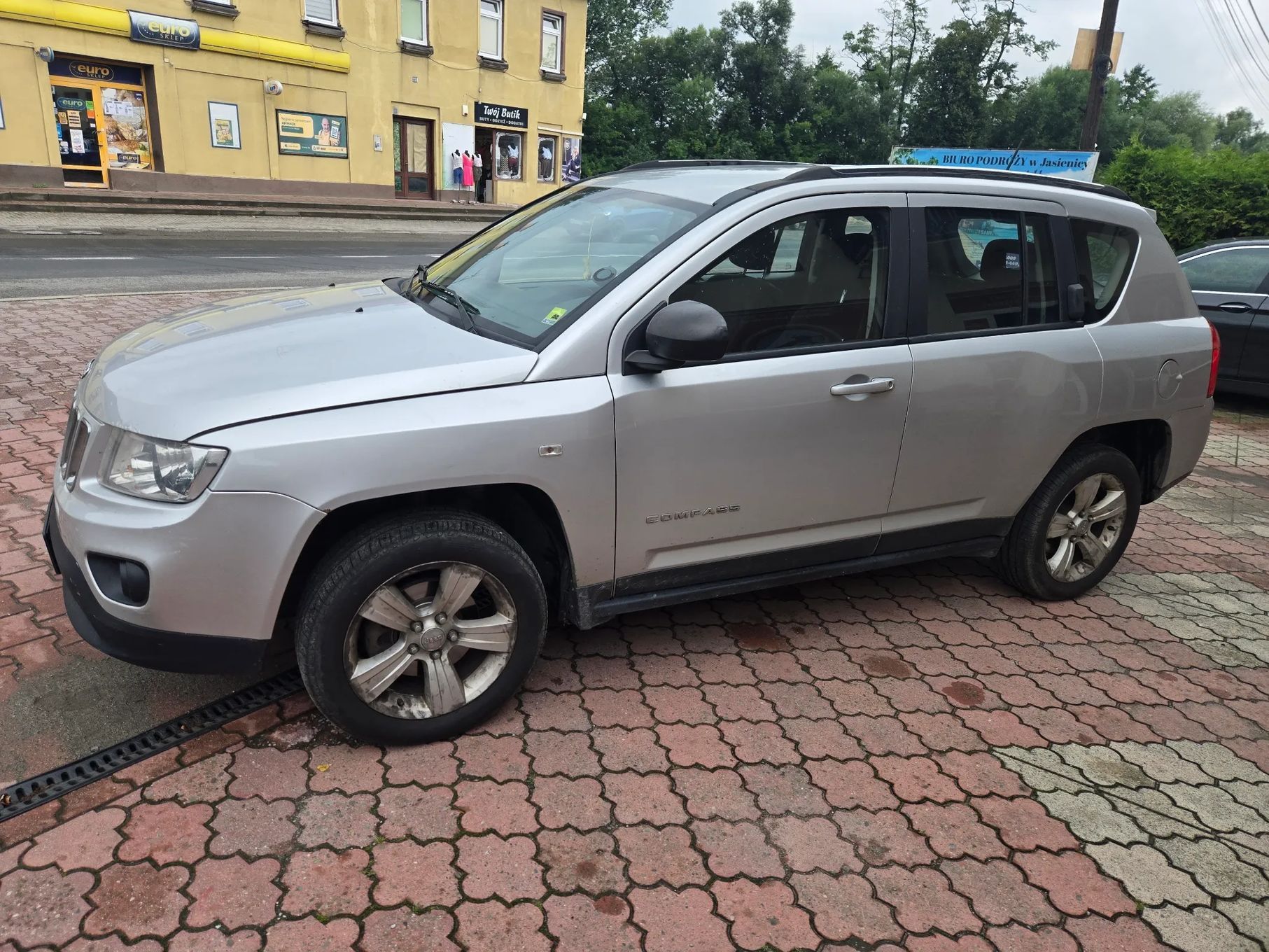 Jeep Compass Jeep compass 2.0 bezyna 156km 2012rok srebny metalik