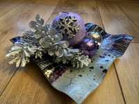 Stroik świąteczny ze świecą w kolorze szronu i fioletu