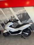 Honda PCX125 DX - painel TFT
