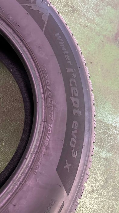 Para 235 65 R17 108V Hankook Winter Icept Evo3X bieżnik 2x7,5mm