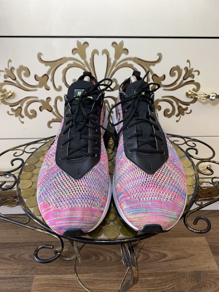 Розовые кеды кроссы кроссовки в сетку nike air max flyknit racer 44
