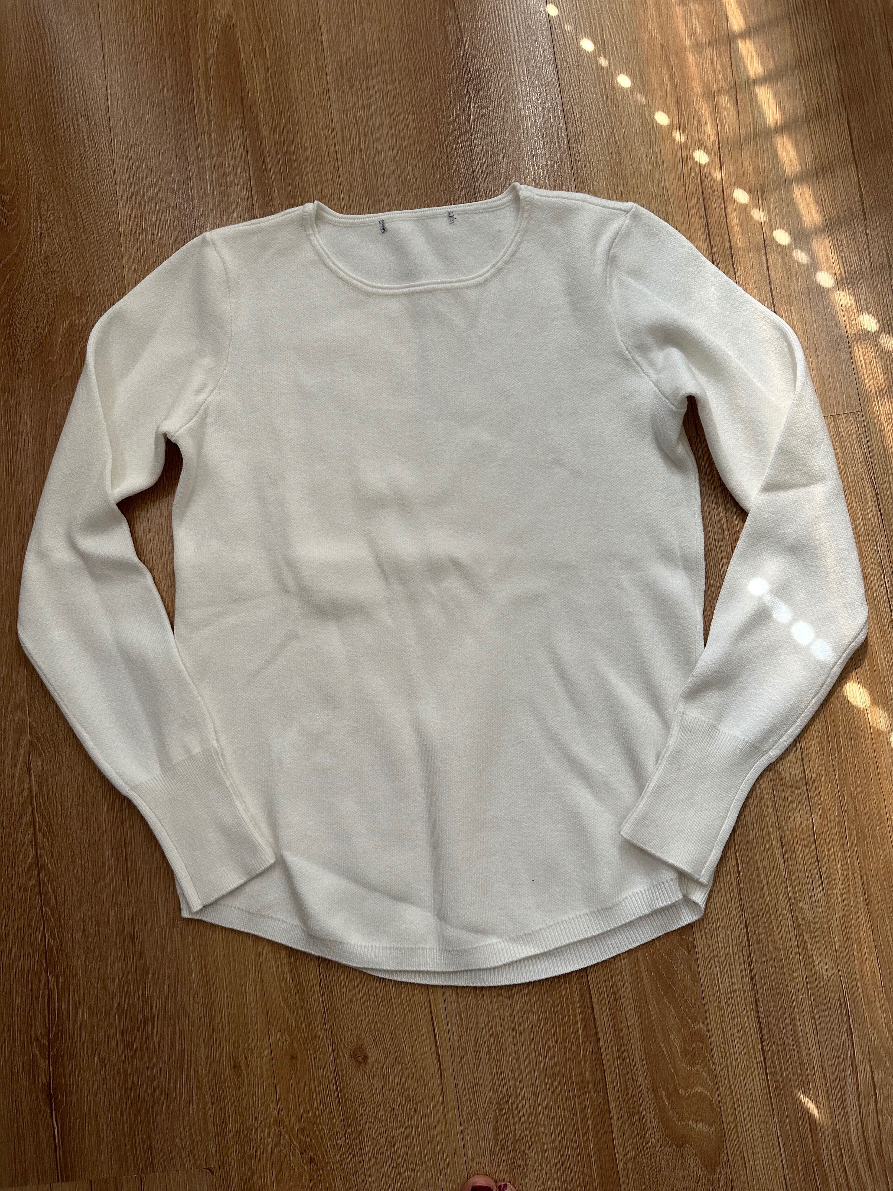 Biały sweter sweterek XS/S/M