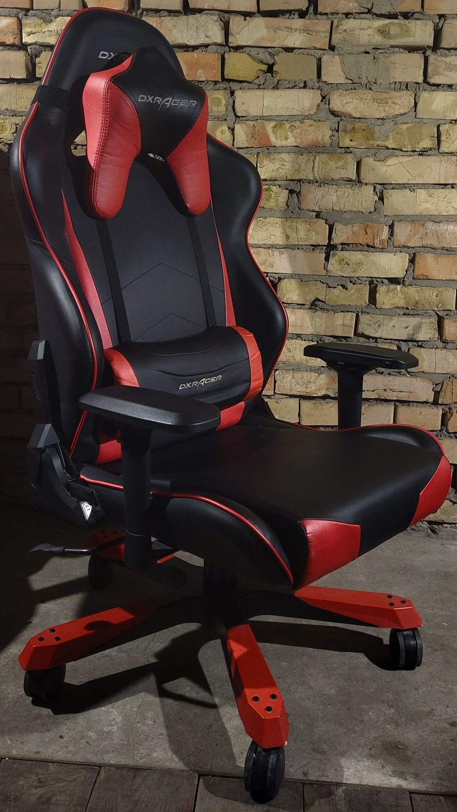 Игровое кресло DxRacer Tank состояние нового