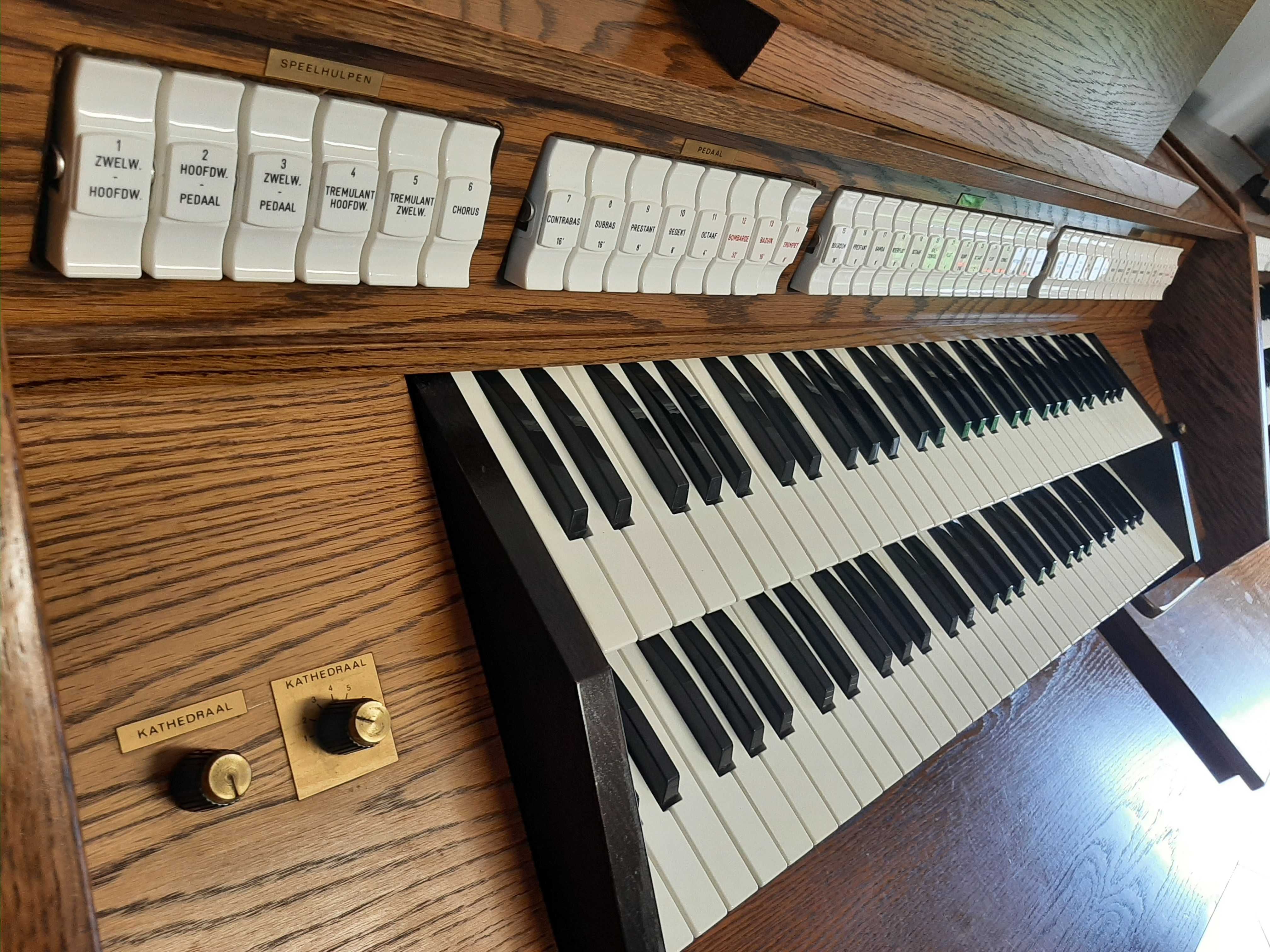 Cyfrowe organy kościelne Johannus Opus 1200 MIDI