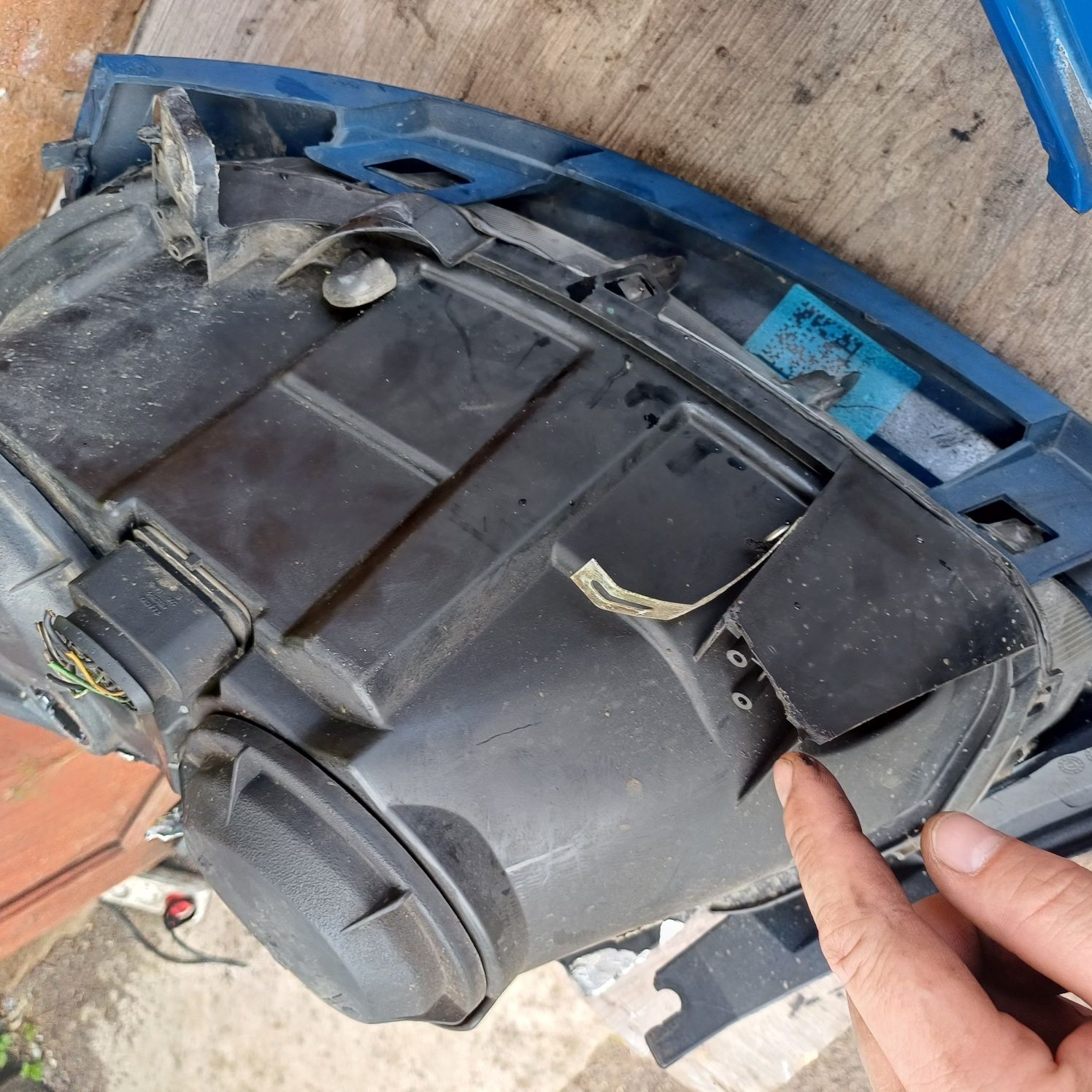 Fiat Doblo 05-09r передні фари світло оптика