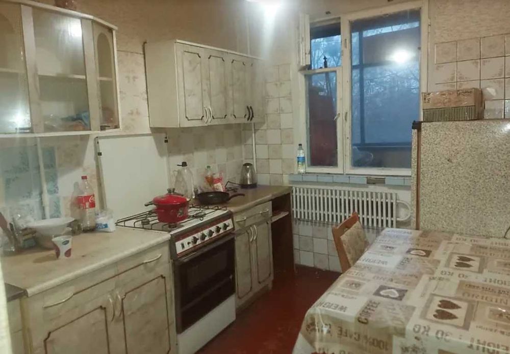 Продам 1 комн кв Улучшенка 40 м на 3 этаже 92 Бригады метро Индустр OA