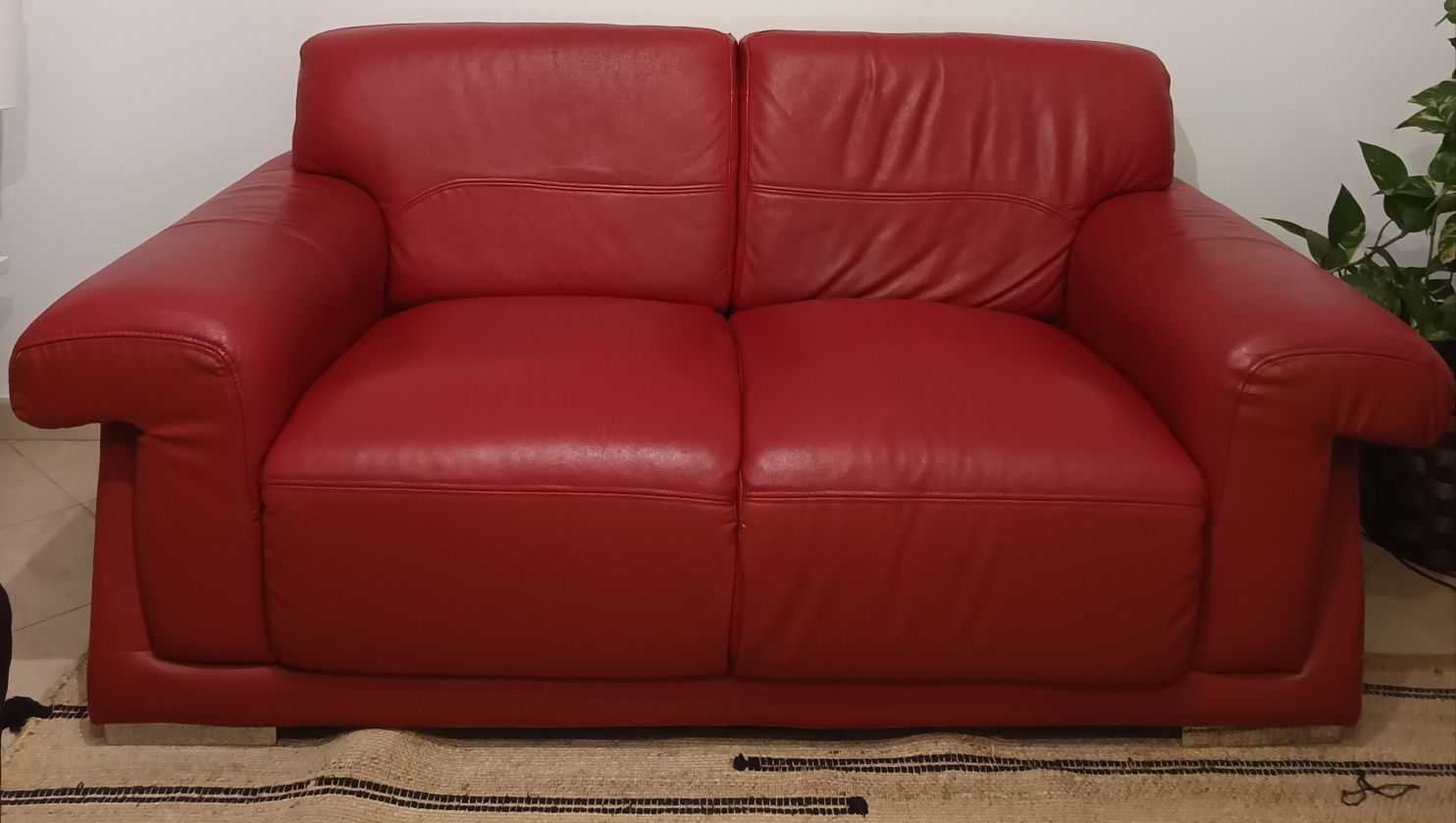 Sofá de Pele Vermelho